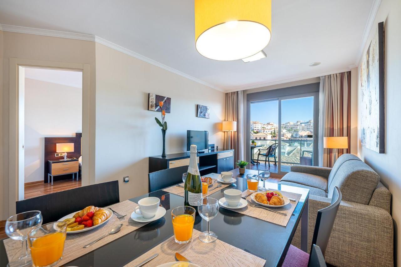 797 Holiday Rentals - Arcosur1- Moderno Apartamento Con Terraza Y Vistas Бенальмадена Екстер'єр фото